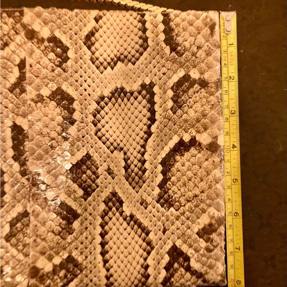 Banana Republic Clutch & Style Bag! 2 for 1! 🔥 FIRM PRICE - Picture 11 of 14